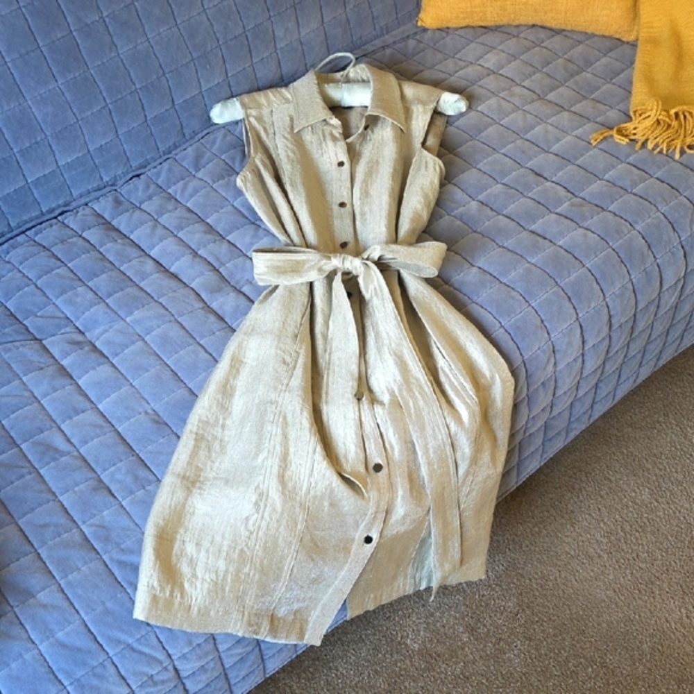 White House Black Market Gold Button Down Dress Size 4